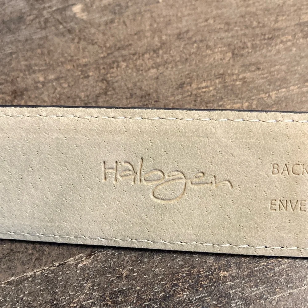 Halogen Men's Black Leather Belt Gold Tone Buckle Size Large Trouser Fit Classic